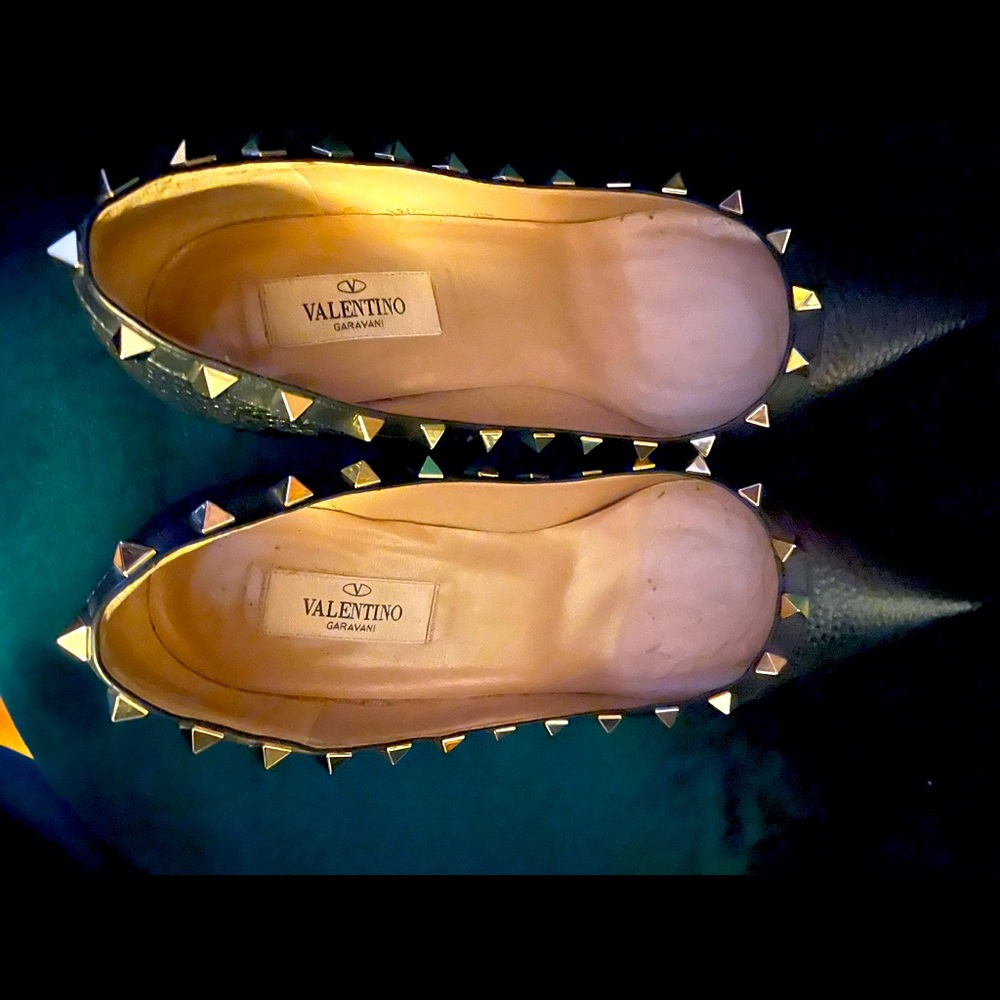 Valentino Rockstud Black Pumps, size 38